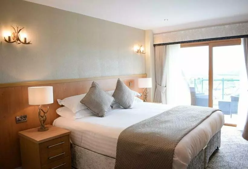 Hotelli The Chase Golf & Country Club