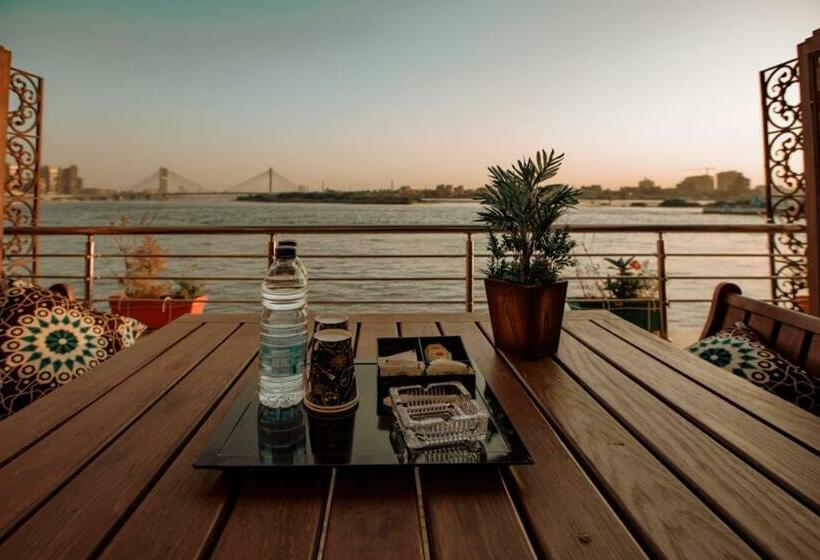 Hotel Nile Transport