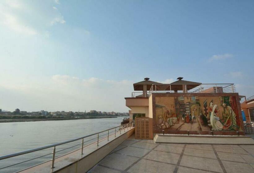 Hotel Nile Transport