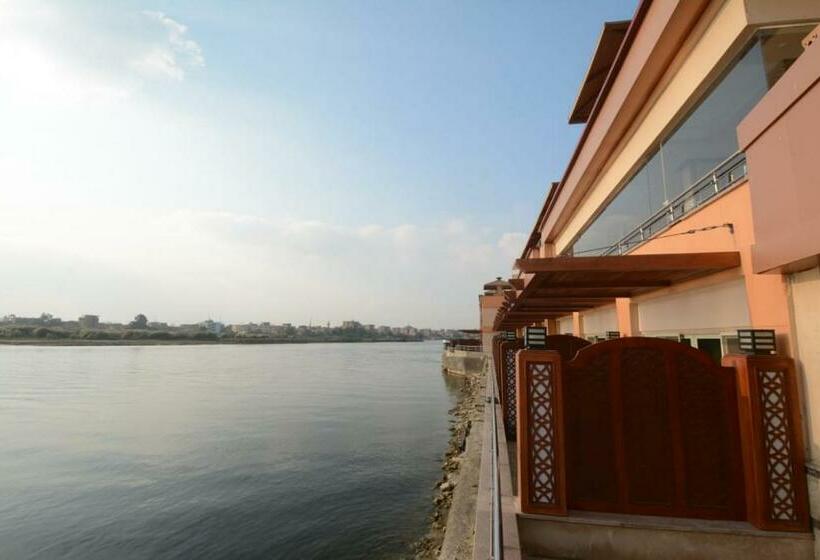 Hotel Nile Transport