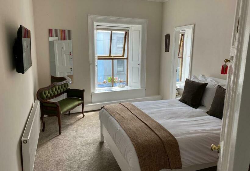 פנסיון The Old Exchange