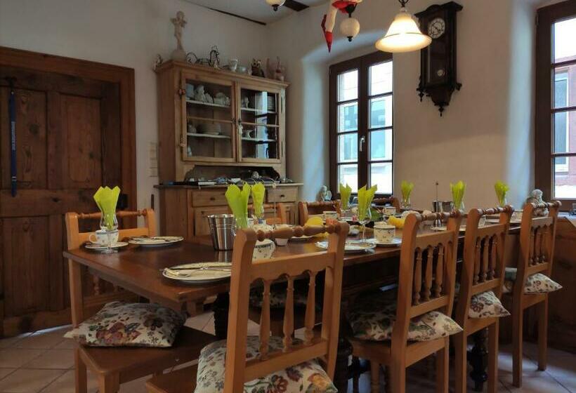 הוסטל Gutsherrenhaus