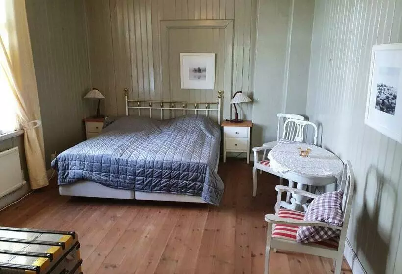 Retkeilymaja Siaröfortet Skärgårdskrog Och Pensionat
