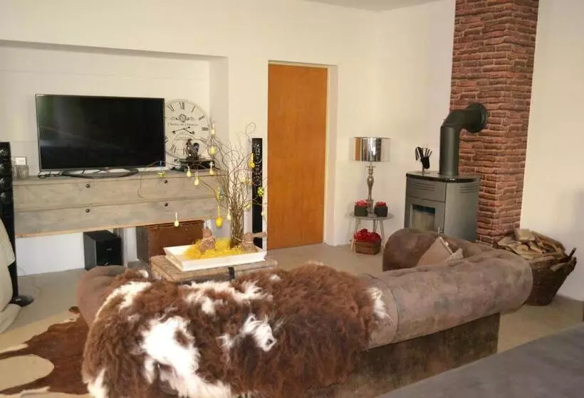 تختخواب و صبحانه Bed En Breakfast Floris