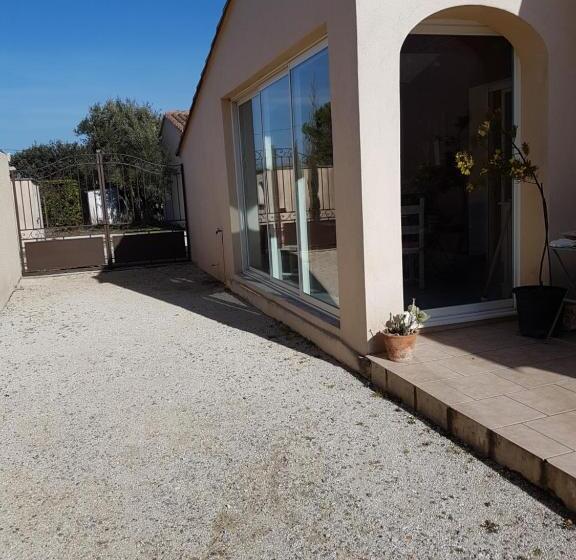 مبيت وإفطار Fleur De Garance