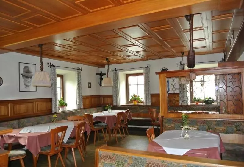 ベッドアンドブレックファースト Haus Fischer Nassfeldblick