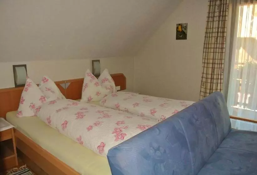 ベッドアンドブレックファースト Haus Fischer Nassfeldblick