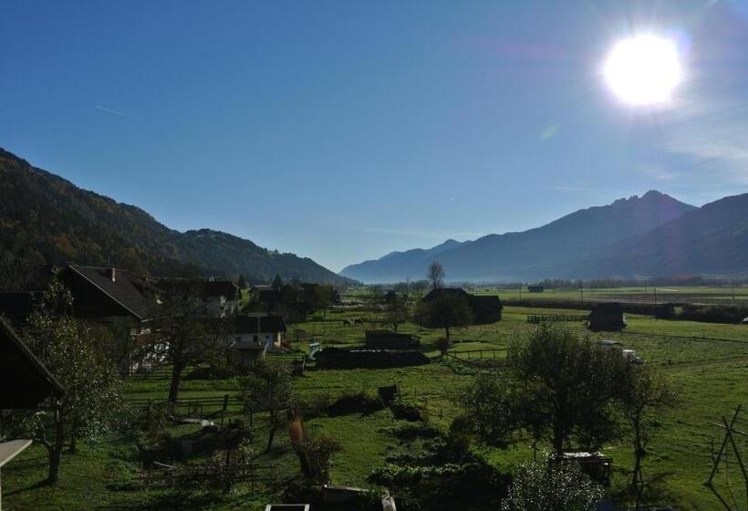 ベッドアンドブレックファースト Haus Fischer Nassfeldblick