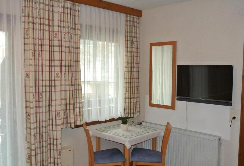 ベッドアンドブレックファースト Haus Fischer Nassfeldblick