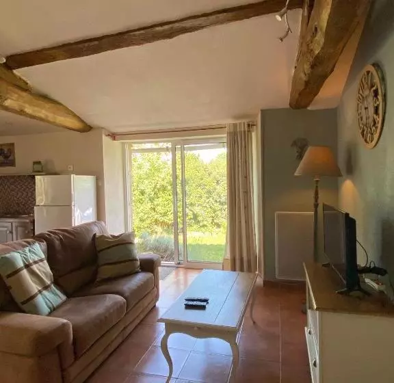 ベッドアンドブレックファースト La Frapperie