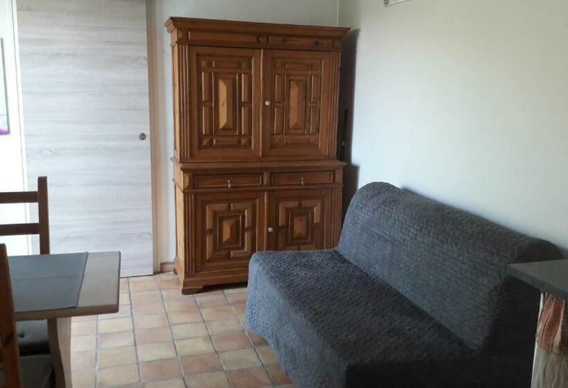 تختخواب و صبحانه Le Clos Des Vergers