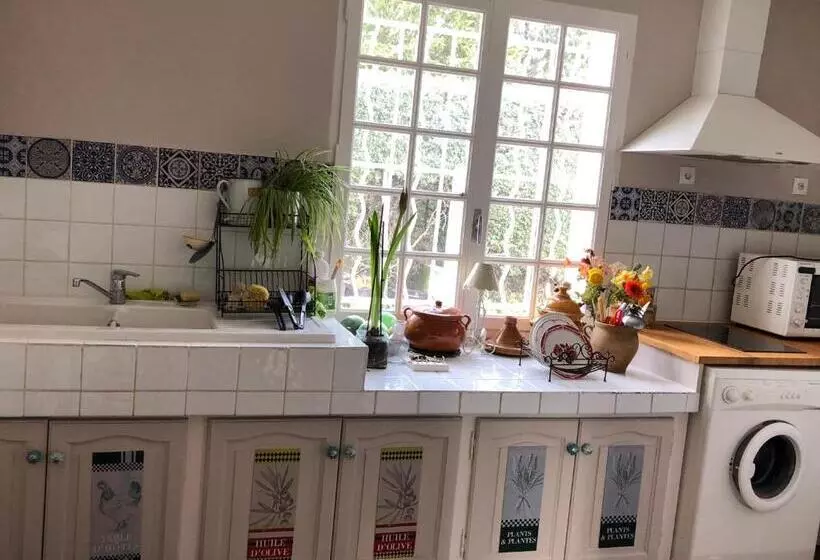 تختخواب و صبحانه Le Clos Des Vergers