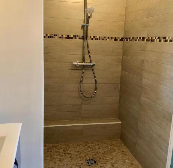 تختخواب و صبحانه Le Clos Des Vergers