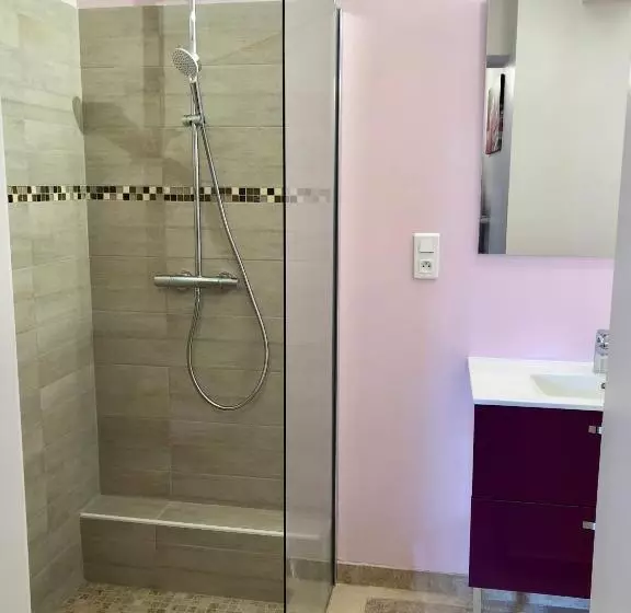 تختخواب و صبحانه Le Clos Des Vergers