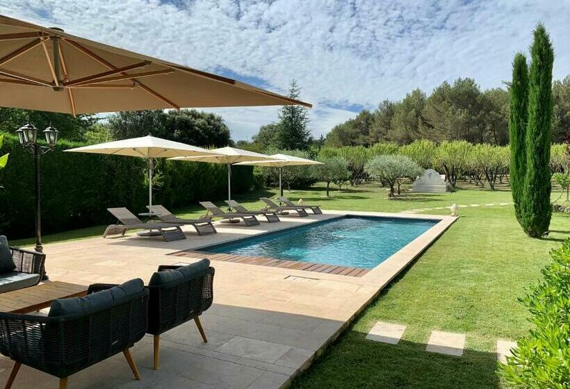 Bed and Breakfast Le Jardin Des Amandiers