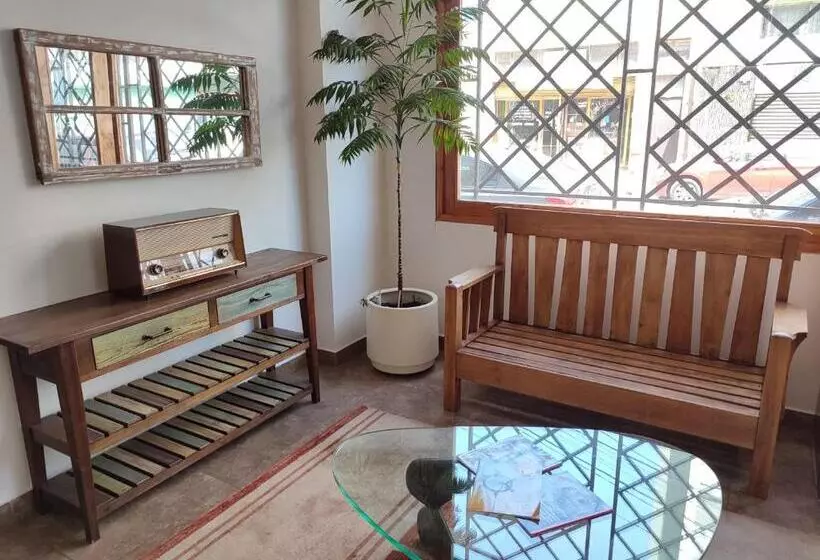 هتل Ohiggins Park