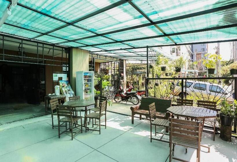 Отель Nakara Boutique Chiang Mai