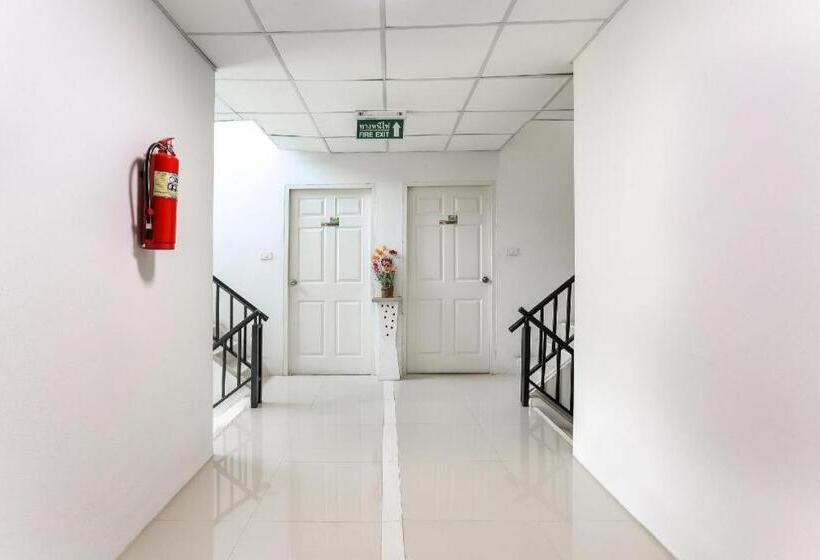 Отель Nakara Boutique Chiang Mai