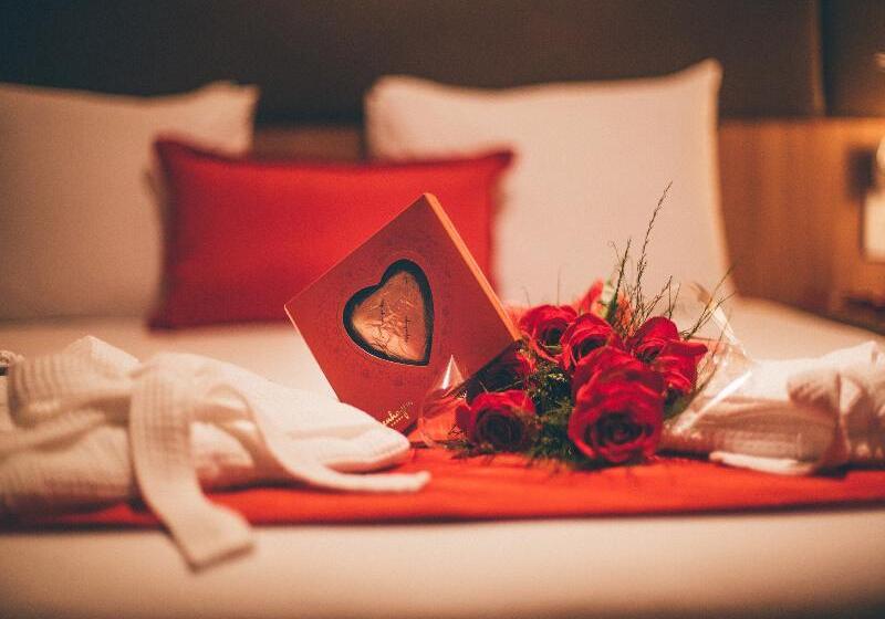 فندق Athos Bulcão Hplus Executive