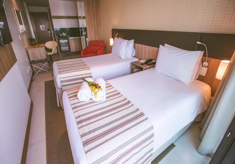 فندق Athos Bulcão Hplus Executive