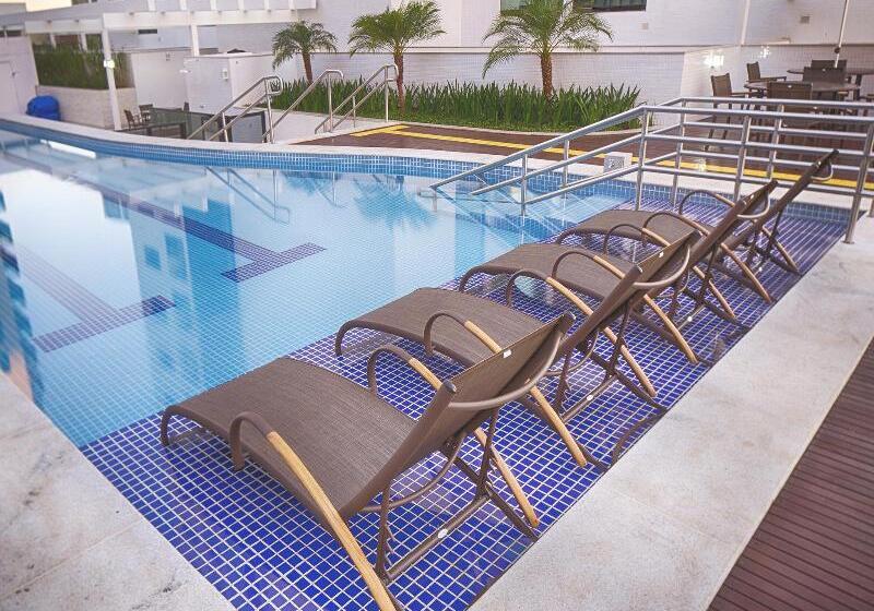 فندق Athos Bulcão Hplus Executive