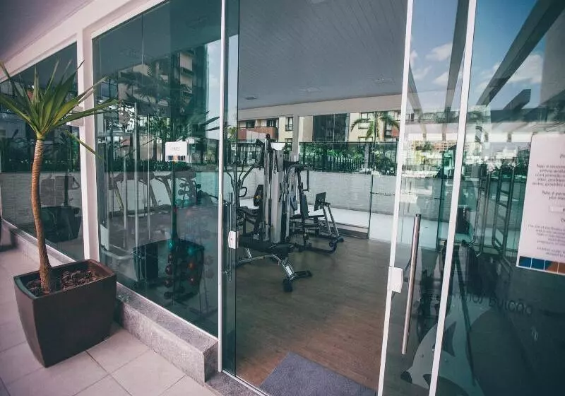 Hotel Athos Bulcão Hplus Executive