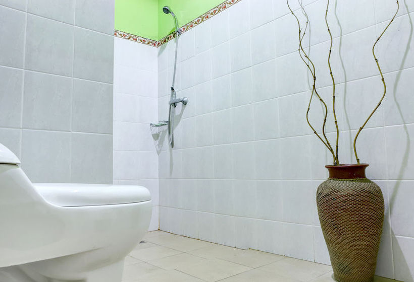 פונדק Budhas Guest House