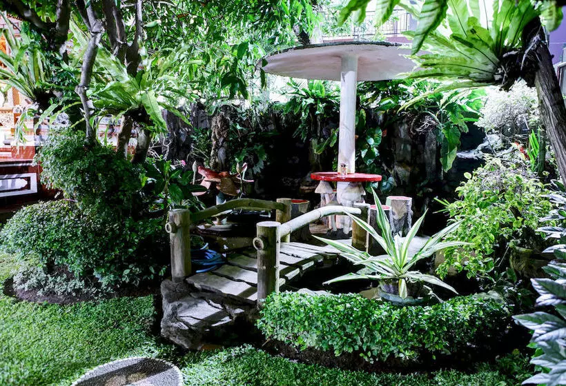 פונדק Budhas Guest House