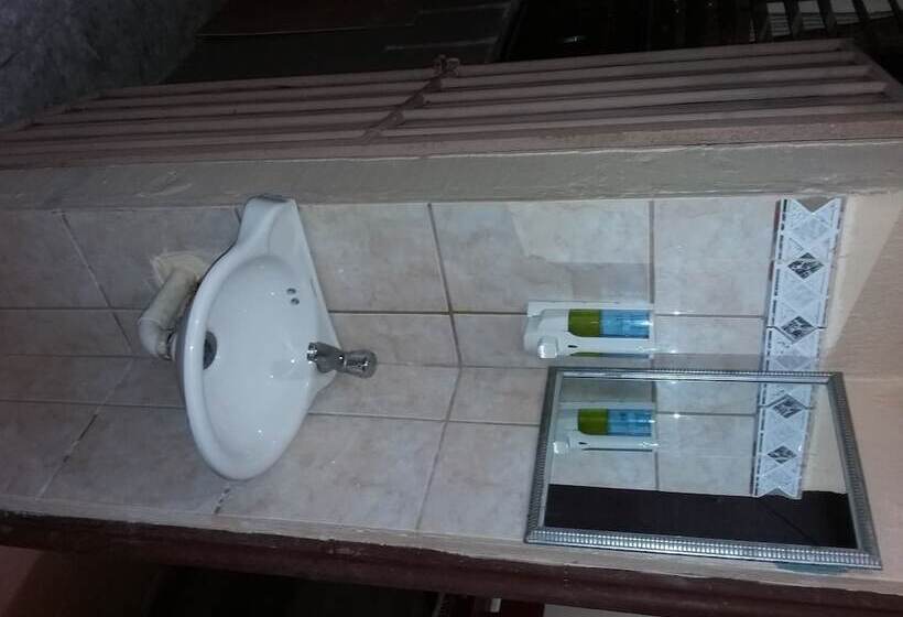 فندق Cabinas Madeleine