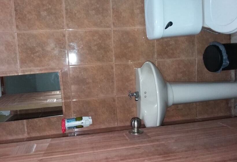 فندق Cabinas Madeleine