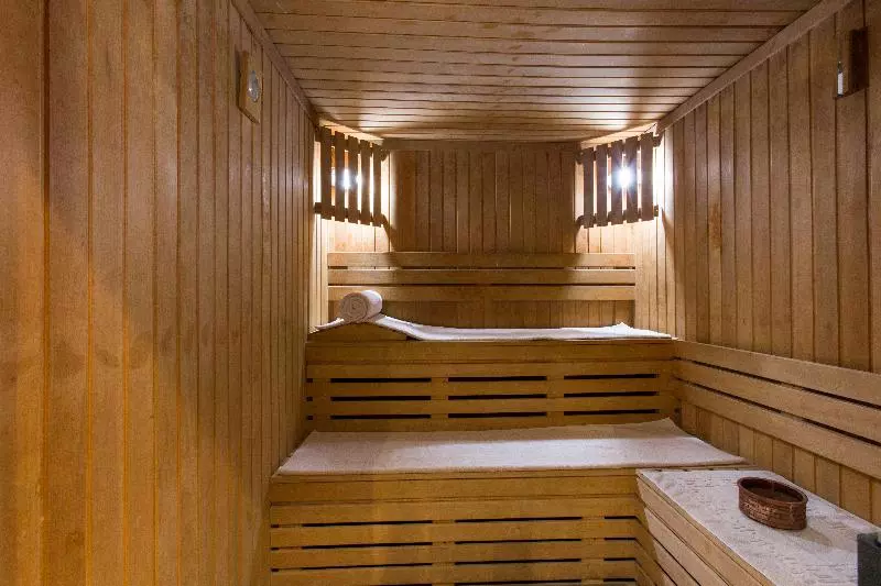 Отель Crowne Plaza Riyadh Al Waha, An Ihg