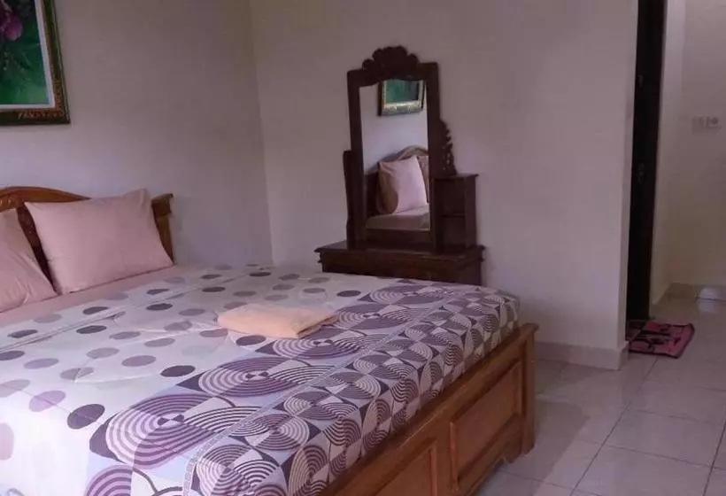 בית מלון כפרי Detri Inn