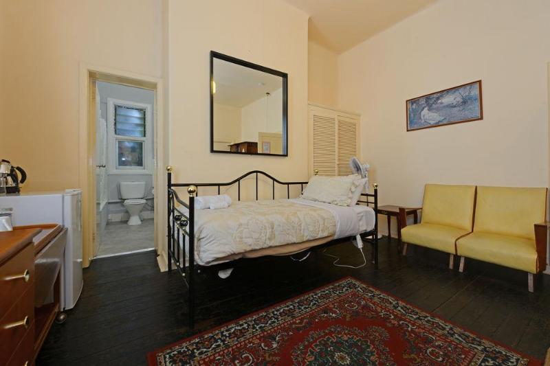 בית מלון כפרי Edinburgh Gallery Bed & Breakfast