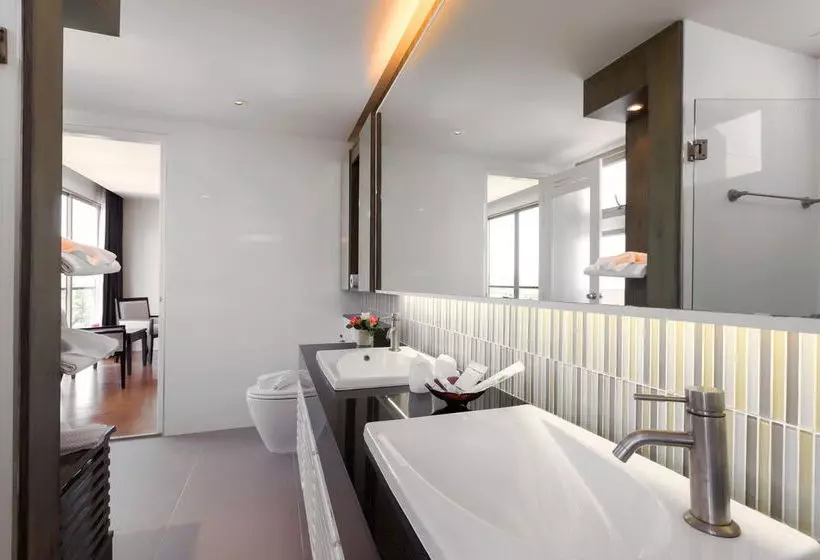 Hotel Kamala Beach Residence