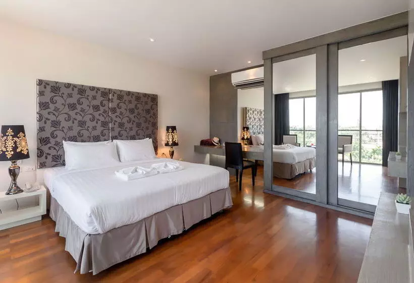 Hotel Kamala Beach Residence