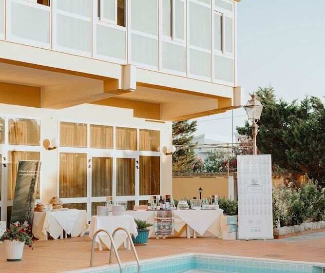 Club Malaspina Hotel & Resort