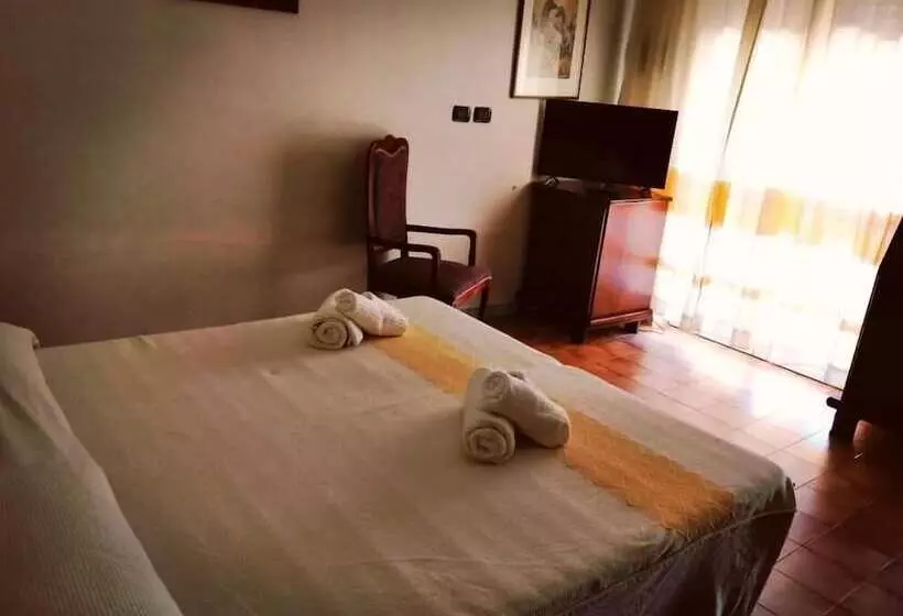 Club Malaspina Hotel & Resort