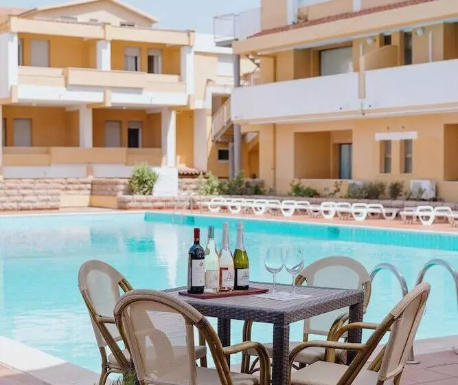 Club Malaspina Hotel & Resort