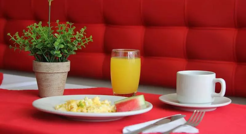 בית מלון כפרי Marina Suites By Geh Suites