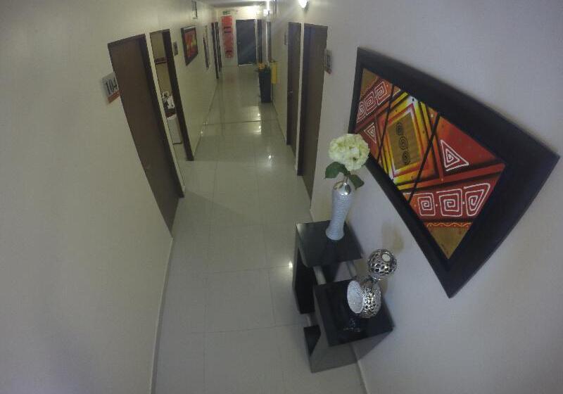 ホテル Marina Suites By Geh Suites