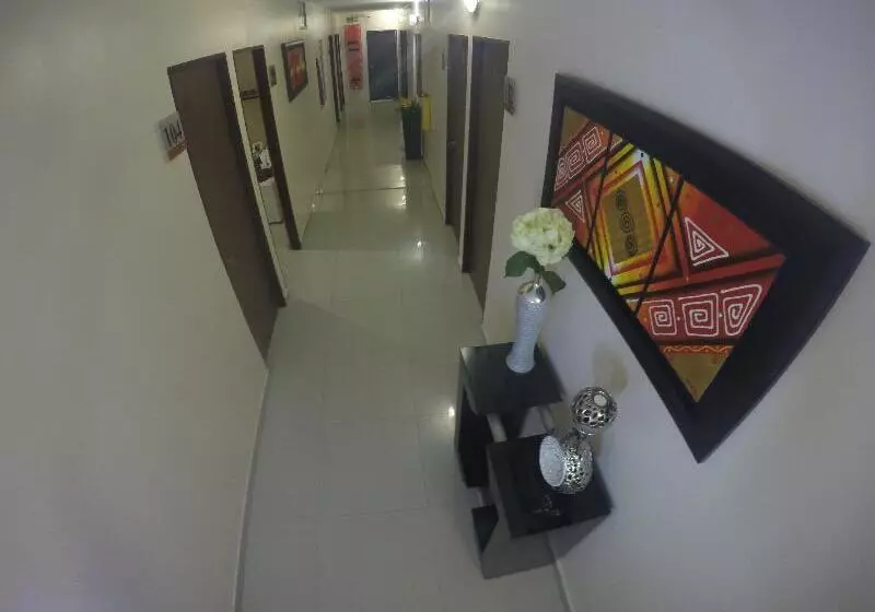 בית מלון כפרי Marina Suites By Geh Suites