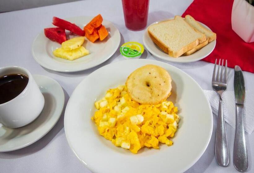 ホテル Marina Suites By Geh Suites