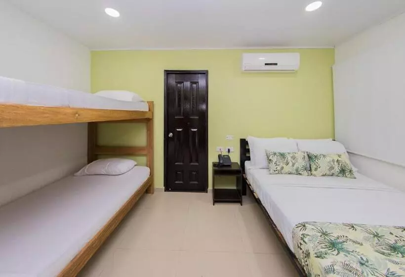 בית מלון כפרי Marina Suites By Geh Suites