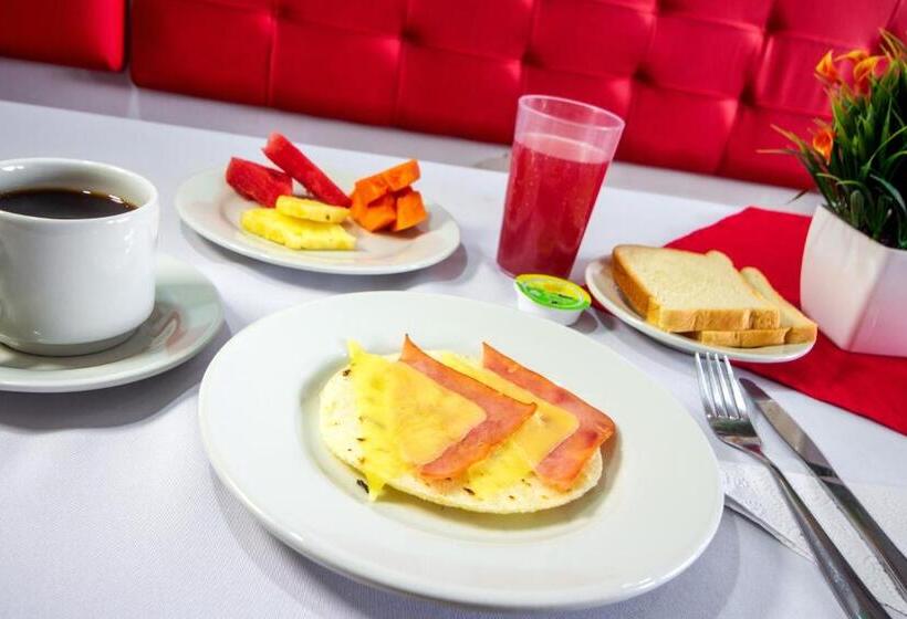 ホテル Marina Suites By Geh Suites