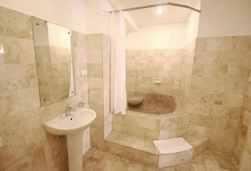 Otel Mermaid Resort Puerto Galera