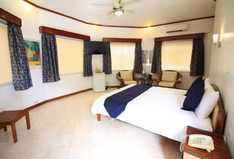 Otel Mermaid Resort Puerto Galera