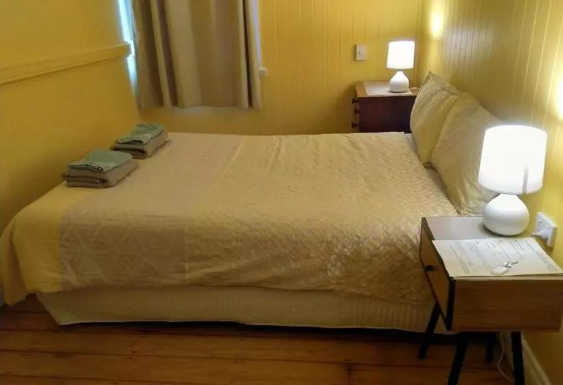 Отель Minto Accommodation Brisbane