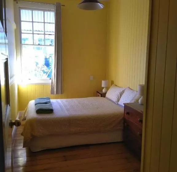 Отель Minto Accommodation Brisbane