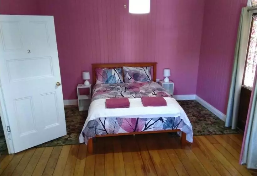 Отель Minto Accommodation Brisbane