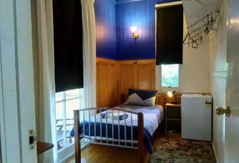 Отель Minto Accommodation Brisbane